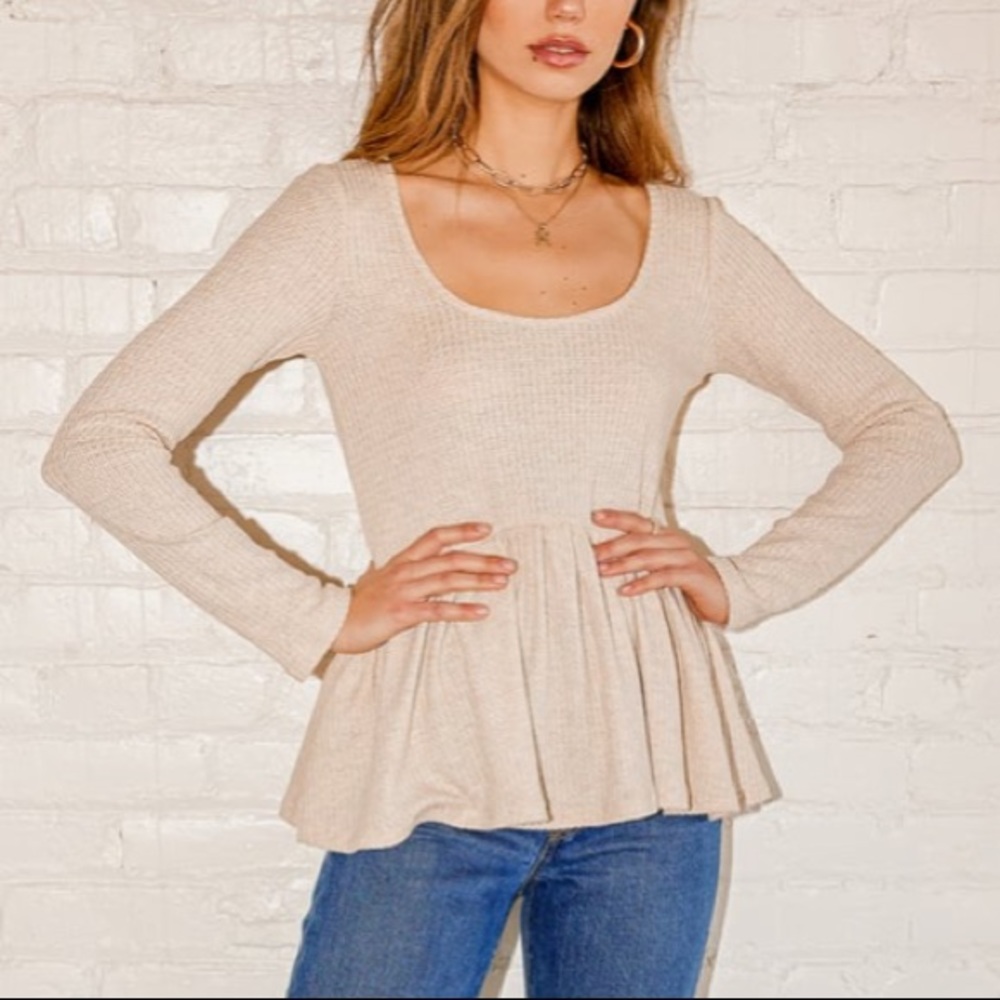 Beige knit babydoll top. Never worn from Lulus.